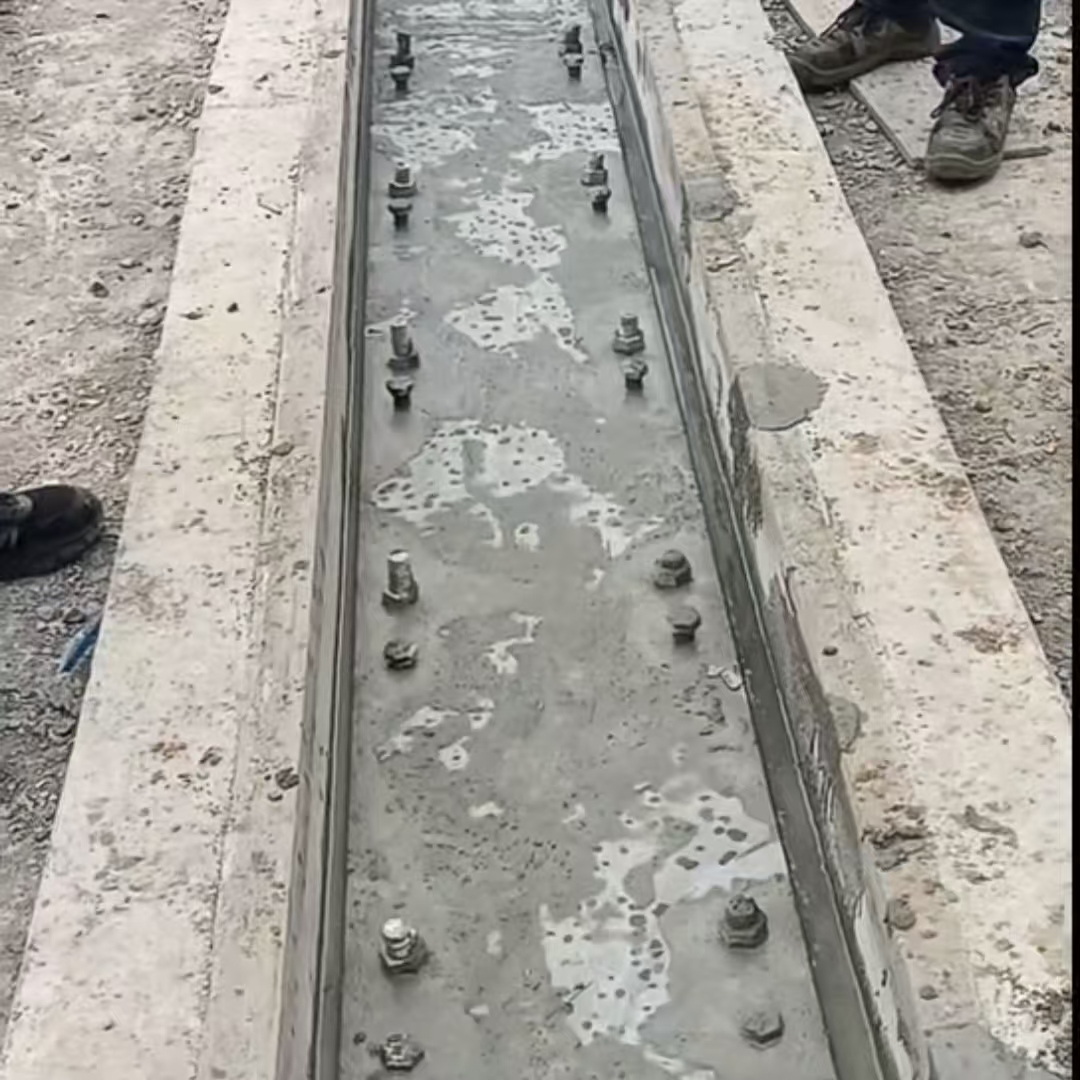 湛河港口码头起重机龙门吊重型机械设备稳固用早强快凝轨道胶泥